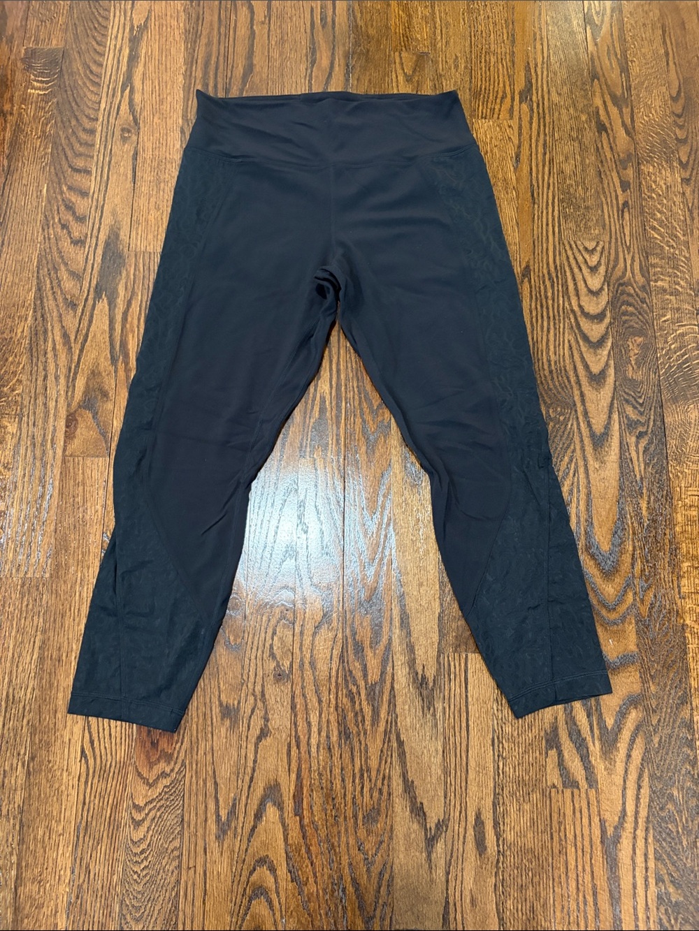 Lululemon Paisley Lace Overlay Tight in size 12